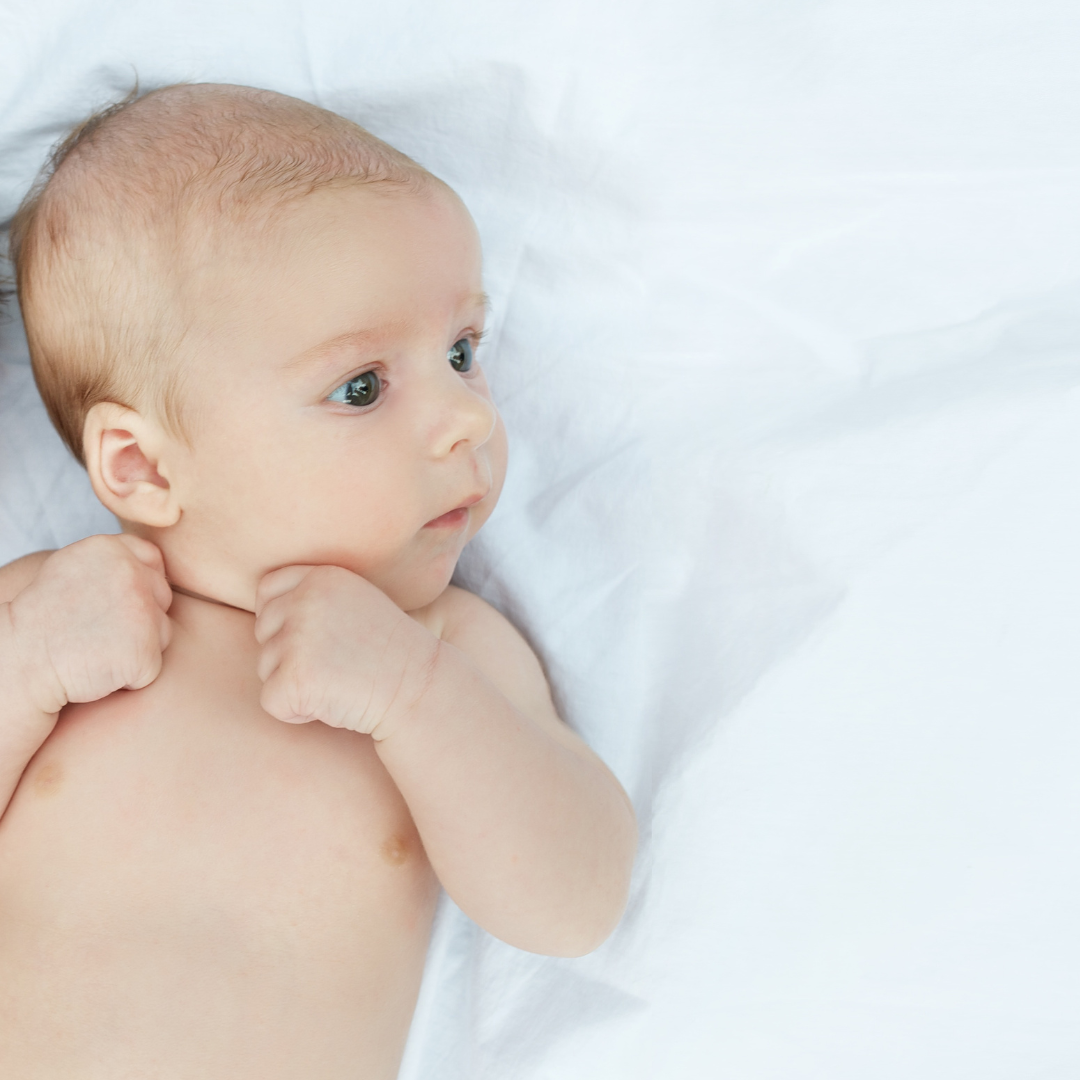 Learn the truth about safe sleep for babies. Discover common mistakes new parents make, the latest guidelines, and how to set up a safe sleep space that also supports better rest.